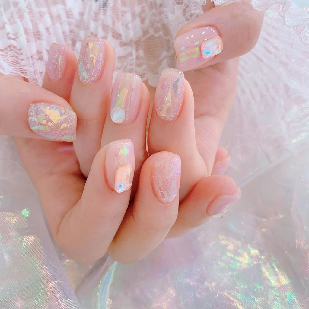 Elegant Bridal Nails for Your Big Day