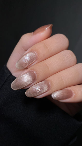 LAVIS Cat Eyes CE13 (Ver2) - 04 - Gel Polish 0.5 oz - Moonlit Mirage Collection