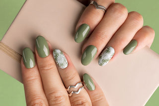 Sage Green Nail Ideas