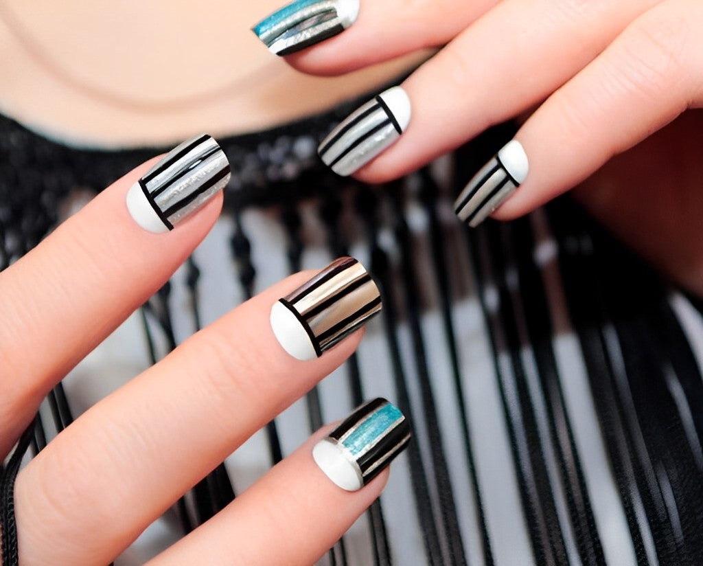 10 Effortless and Sophisticated Black And White Nails