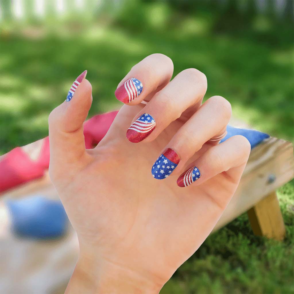 The Best Royal Blue Gel Polish for the 4 of July 2023