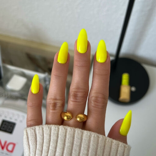 DND DIVA Nail Lacquer - 189 Tennis Ball