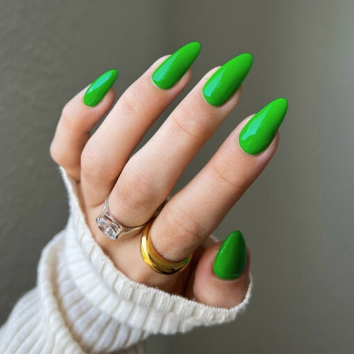 DND DIVA Nail Lacquer - 192 Lawn Green