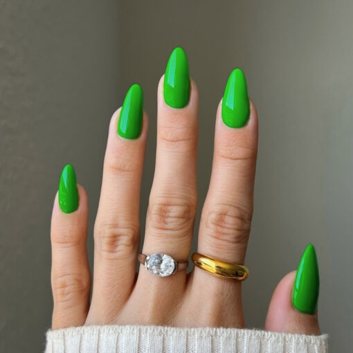 DND DIVA Nail Lacquer - 192 Lawn Green