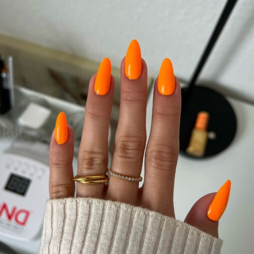 DND DIVA Gel Polish - 208 Perfect Orange