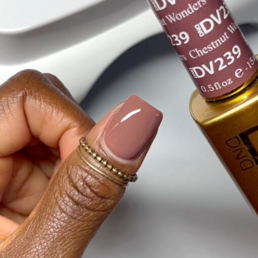 DND DIVA Gel Polish - 239 Chestnut Wonders