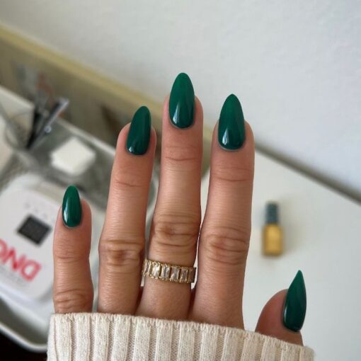 DND DIVA Gel Polish - 244 Emerald Meadow