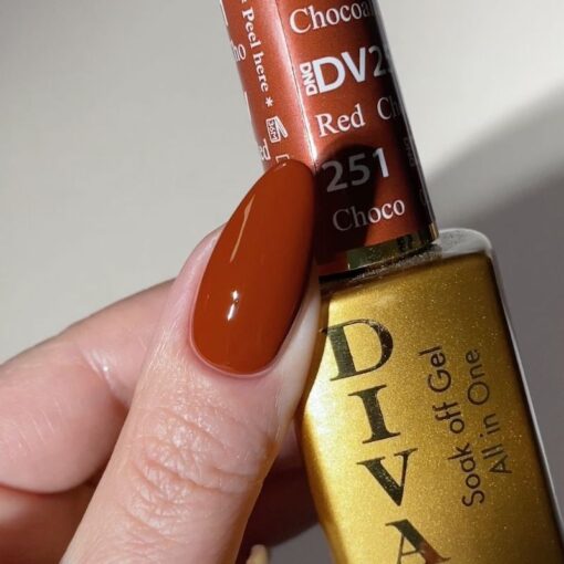 DND DIVA Gel Polish - 251 Chocolate Red