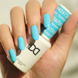 DND Gel Polish - 673 Summer Sky