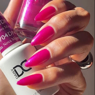 DND Gel Polish - 704 Nova Magenta