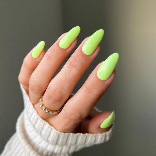 DND DIVA Nail Lacquer - 117 Dewy Limeade