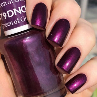 DND Nail Lacquer - 479 Queen of Grape
