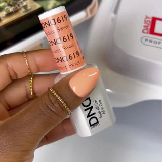 DND Gel Polish - 619 Sweet Apricot