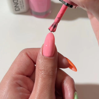 DND Gel Polish - 806 Pink Matter