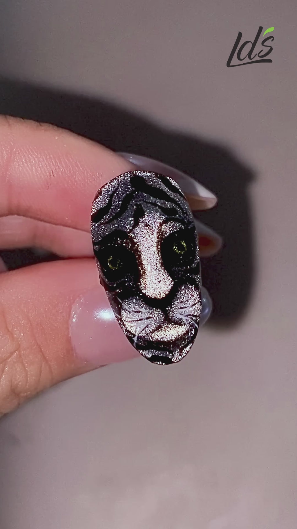 LDS Crystal - RB01 - Universal Cat Eye Collection