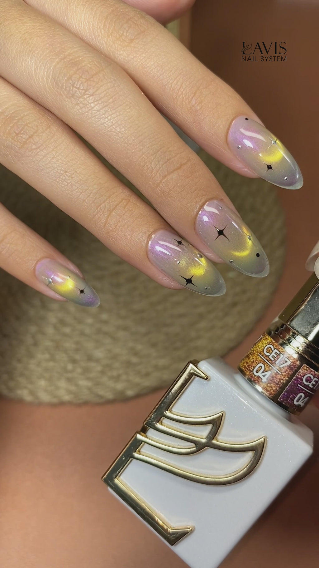 LAVIS Cat Eyes CE17 - 04 - Gel Polish 0.5 oz - Stellar Shift Collection