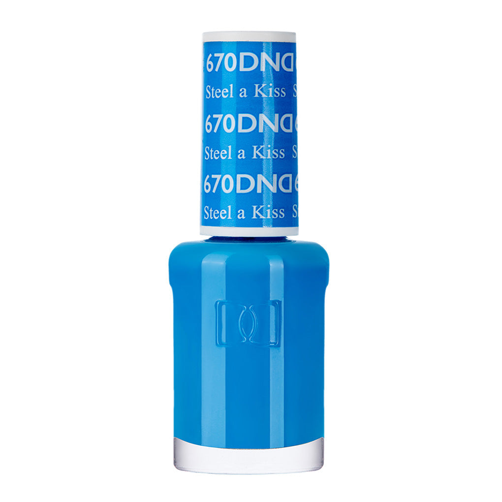 DND Nail Lacquer - 670 Blue Colors - Steel A Kiss
