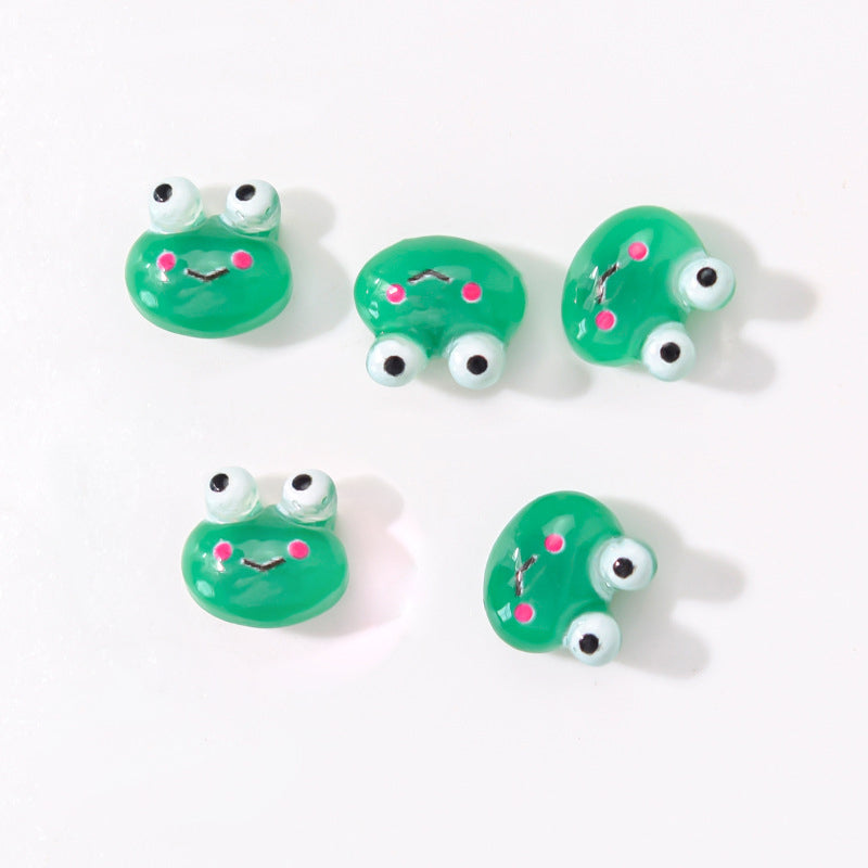 #424 Frog Head Nail Charm