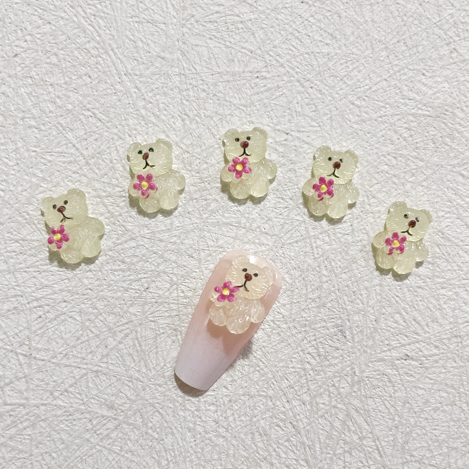 #073-078 2PCS Glow in the Dark Daisy Bear Nail Charm