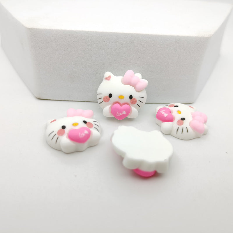Hello Kitty and Friends Big Hearts Charms