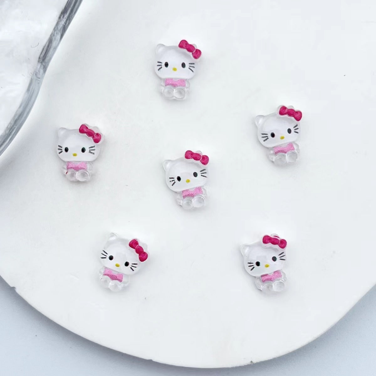 #257-263 2PCS Mini Hello Kitty Nail Charm